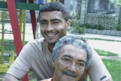 Romário agradece O DIA por envio de acervo com seu Edevair