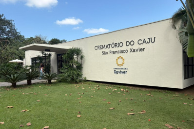 Ícone da Mocidade, Beth Andrade é cremada no Caju