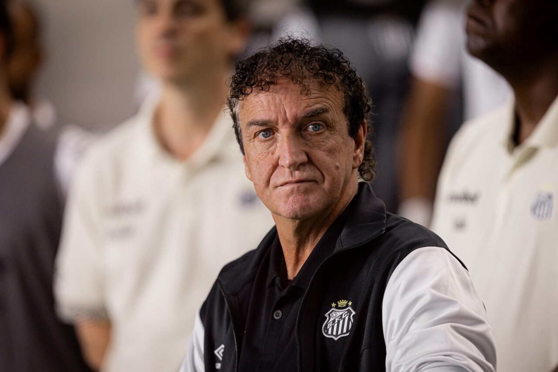 Em desvantagem, Santos deixa primeiro tempo sob gritos de “time sem vergonha”