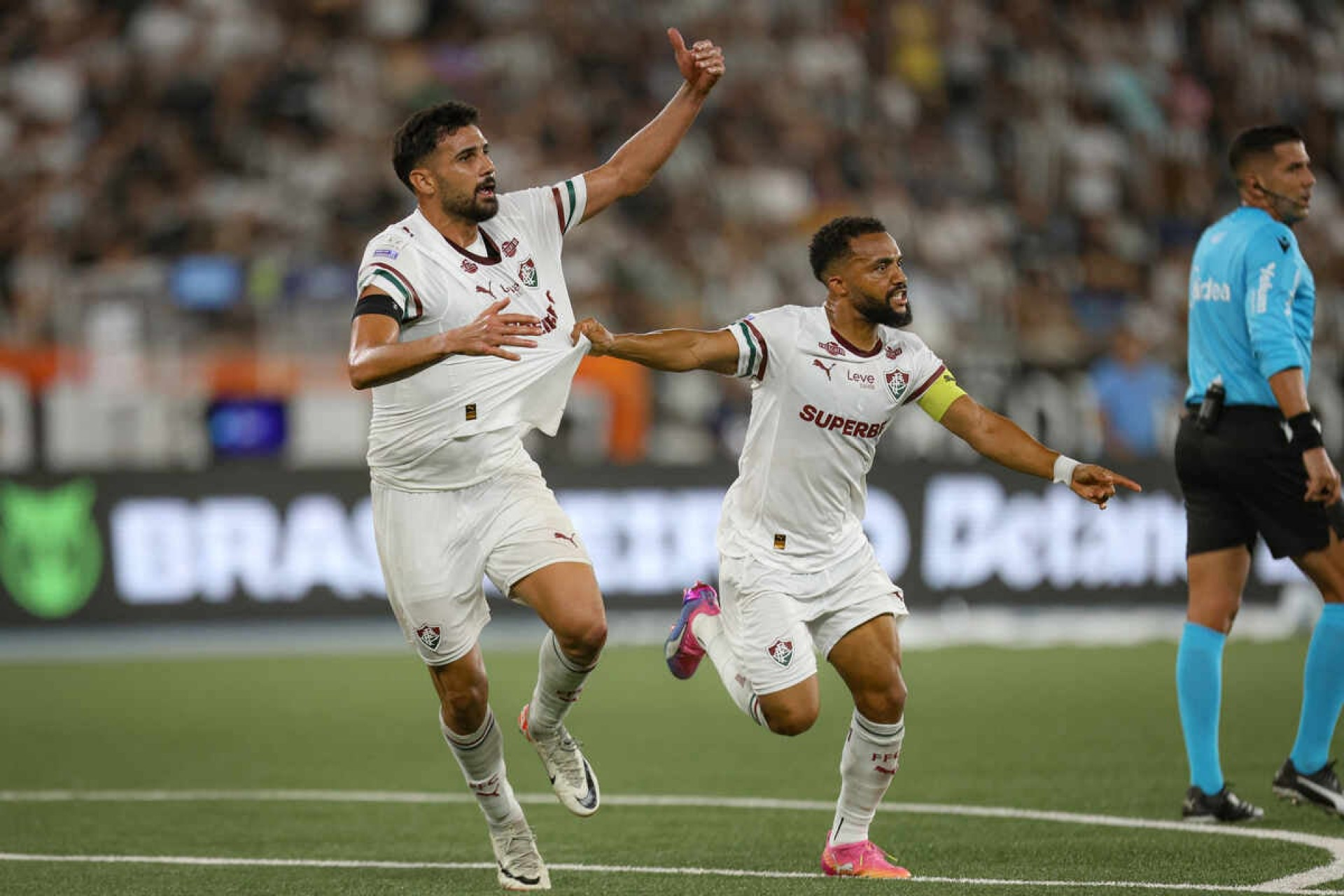 Fluminense ter&aacute; desfalque na defesa para o jogo contra o Palmeiras