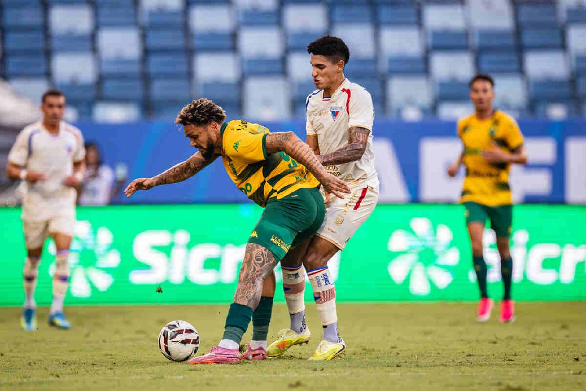 Fortaleza empata fora de casa e fica em terceiro na S&eacute;rie B