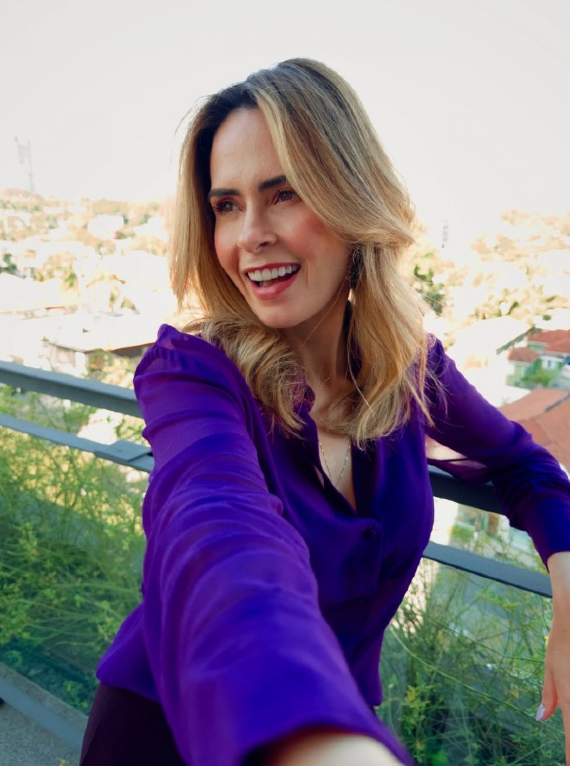 Ana Paula Renault publicou carrossel de fotos acompanhado de legenda e internautas apontaram indireta - Reprodução / Instagram