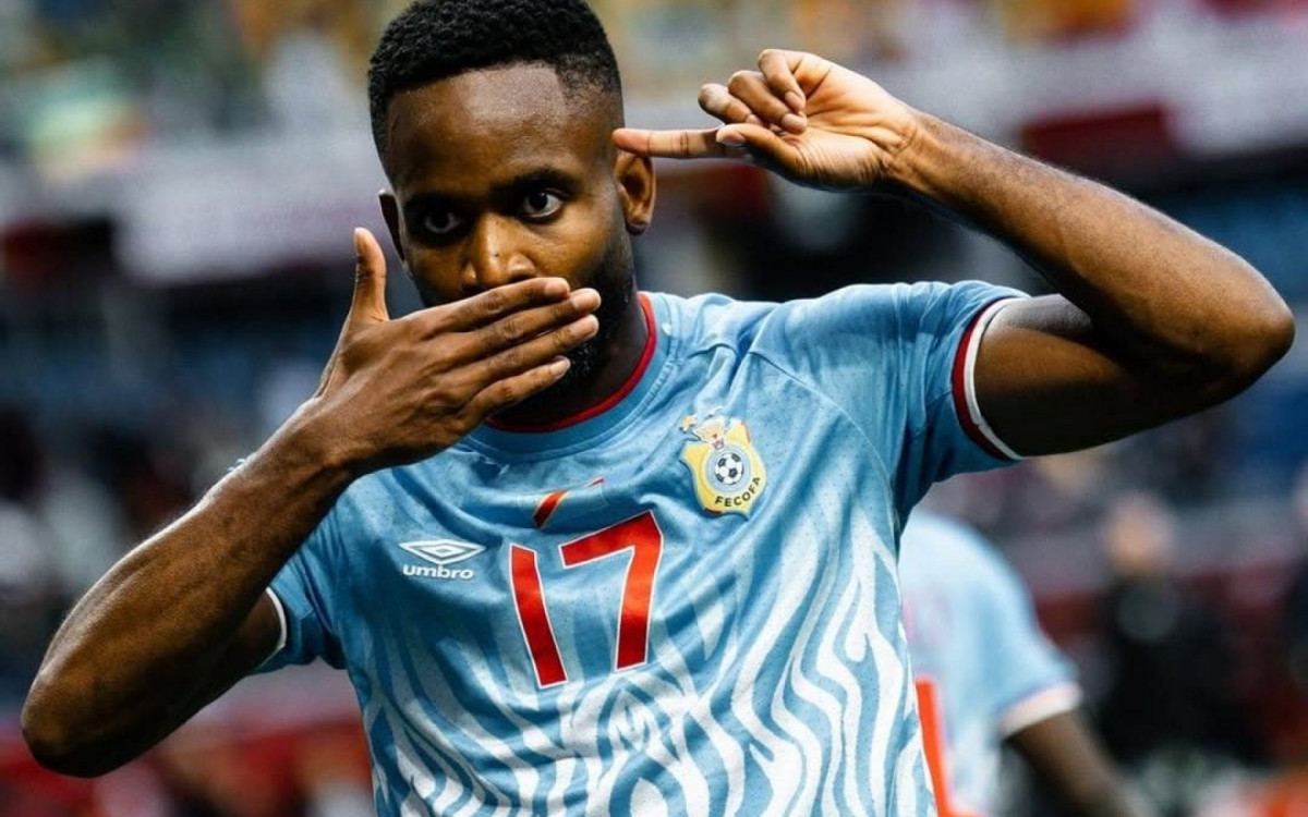 Internacional negocia empr&eacute;stimo de Niclas Eliasson com o AEK