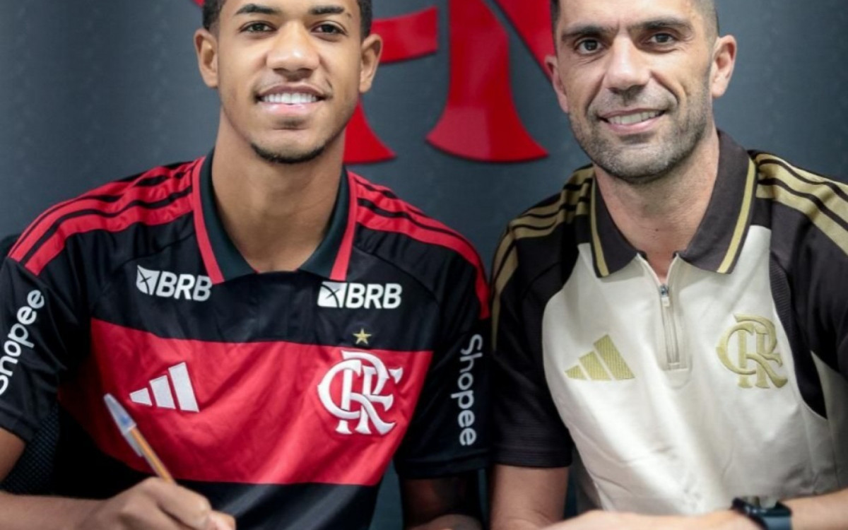 Aiyran assinou com o Flamengo