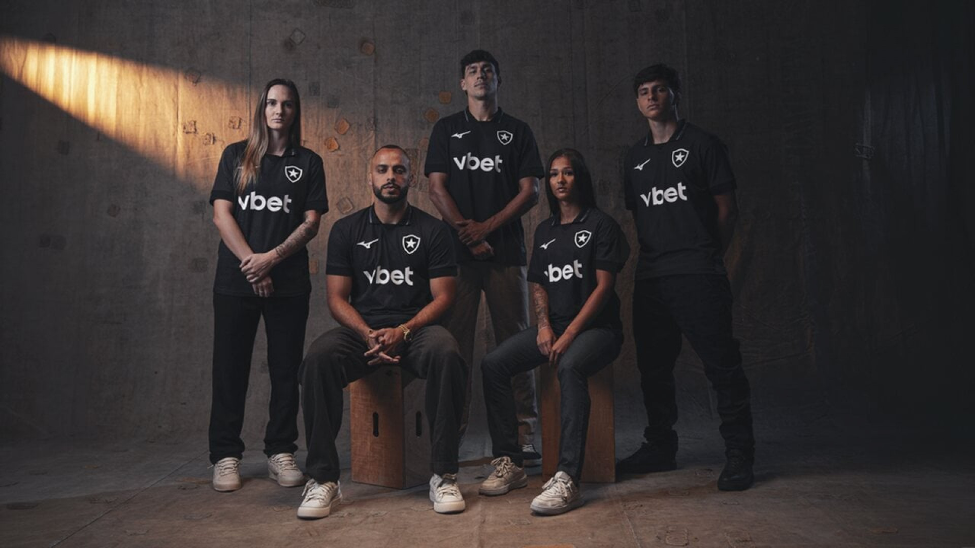 Camisa preta do Botafogo concorre a pr&ecirc;mio internacional