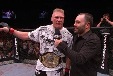 Estrela da WWE e ex-campeão do UFC, 'gigante' Brock Lesnar anuncia aposentadoria das lutas