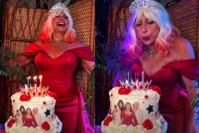 Com amigos e familiares, Fafá de Belém celebra os 70 anos em bar