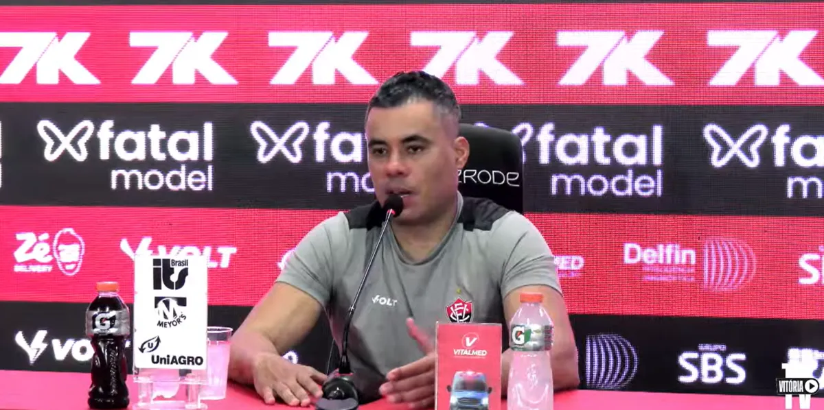 Palavrão e elogio de Jair Ventura a Pulgar repercutem nas redes