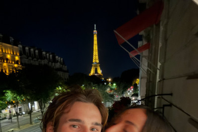 Nicolas Prattes relembra pedido de casamento a Sabrina Sato