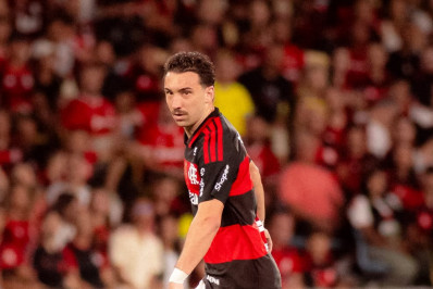 Léo Ortiz celebra triunfo do Flamengo para afastar 'desconfianças'