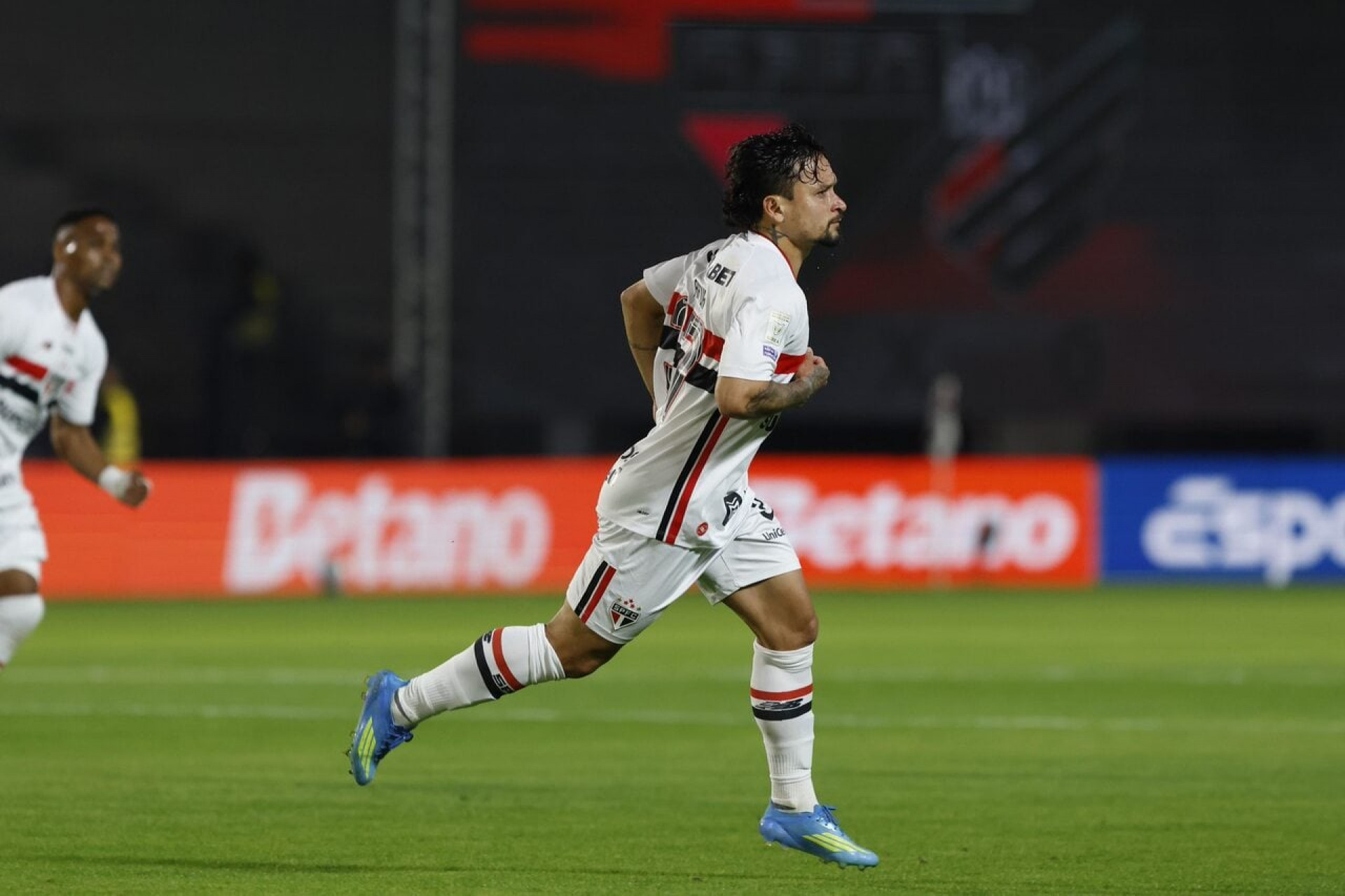S&atilde;o Paulo viaja sem Arthur para Bol&iacute;via e deve ter time mesclado