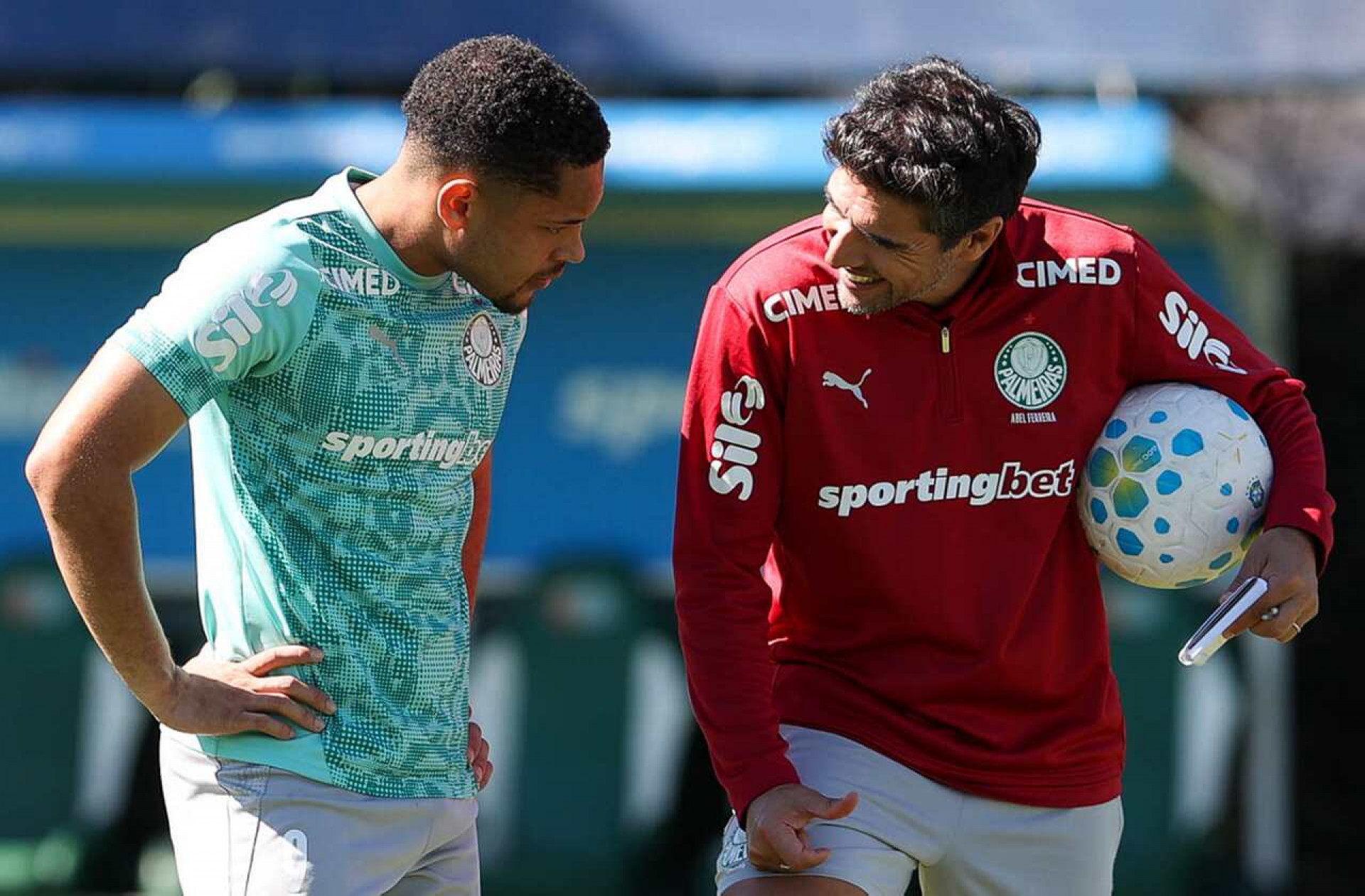 Vitor Roque amplia jejum de gols com a camisa do Palmeiras