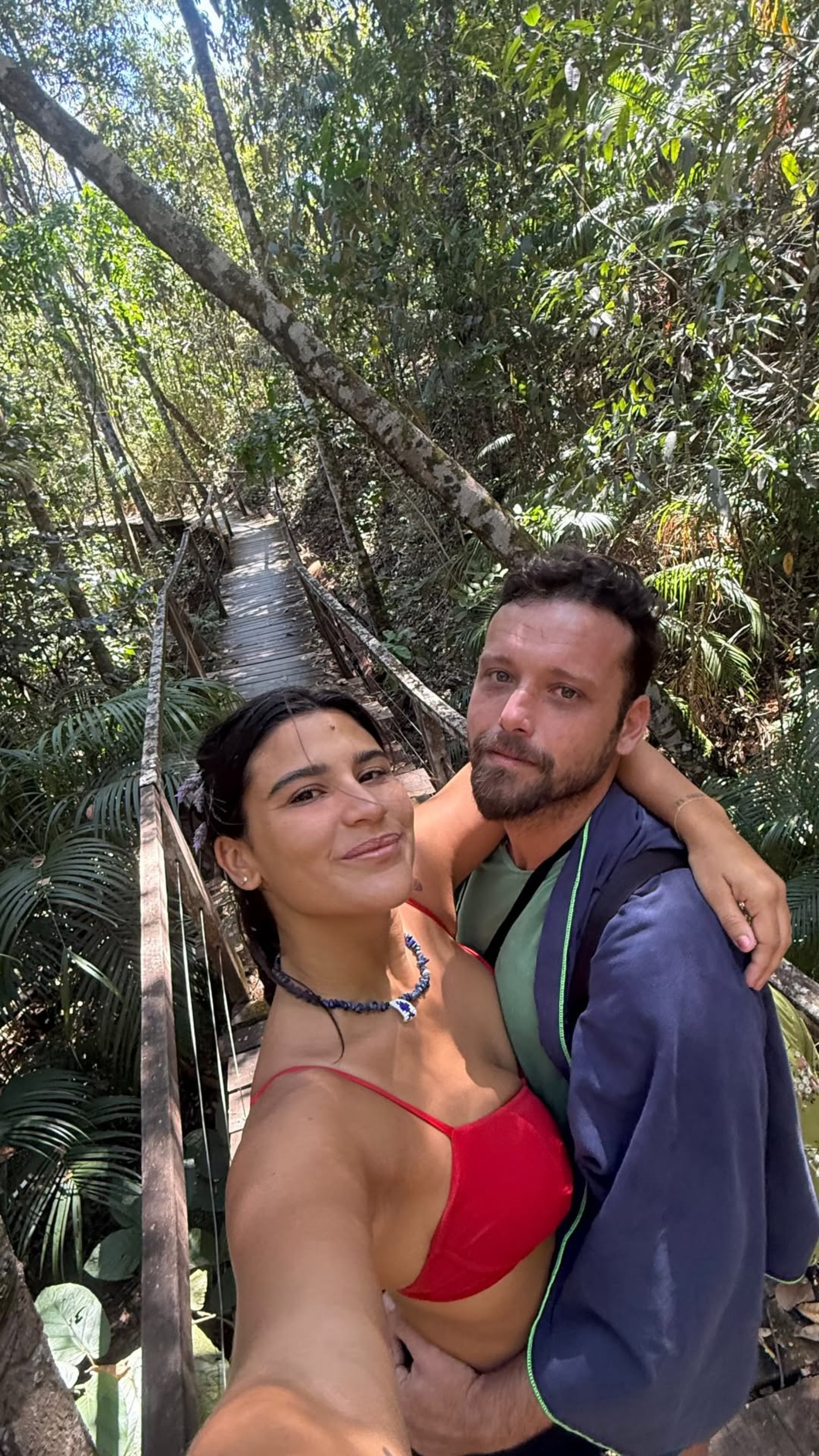 Giulia Costa publicou clique com o namorado durante viagem  - Reprodu&ccedil;&atilde;o/Instagram 