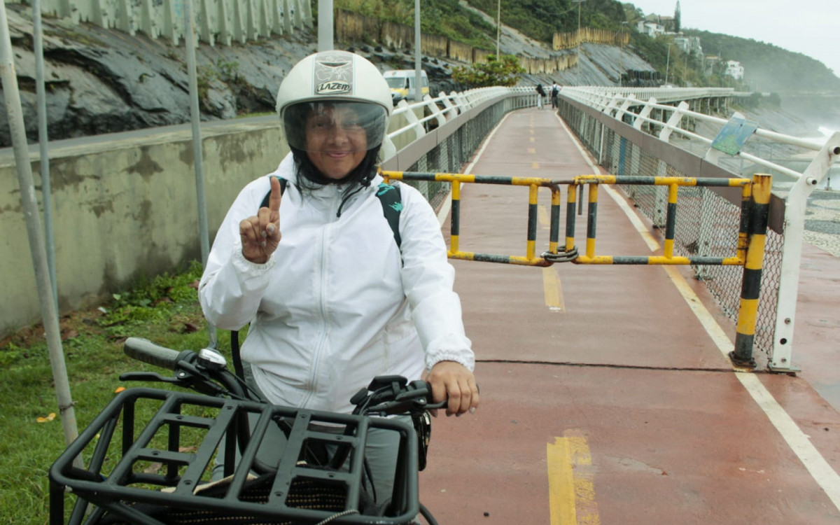 A advogada Cristina, evitou passar pela ciclovia Tim Maia - Carlos Elias Junior/ Agência O Dia