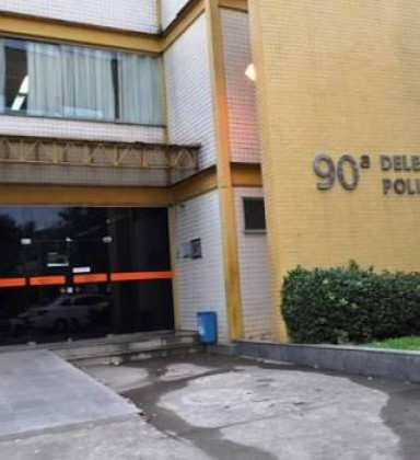 Operação com drones prende três e apreende adolescente em condomínio de Barra Mansa