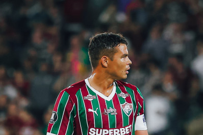'Está faltando um pouco mais de cada um', diz Thiago Silva após empate