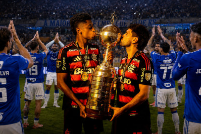 Arrascaeta x Matheus Pereira: o duelo que pode decidir a Libertadores