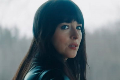 Com Anne Hathaway e Dakota Johnson, 'Verity' ganha novo trailer