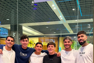 Reencontro de jogadores do Botafogo repercute entre torcedores na web