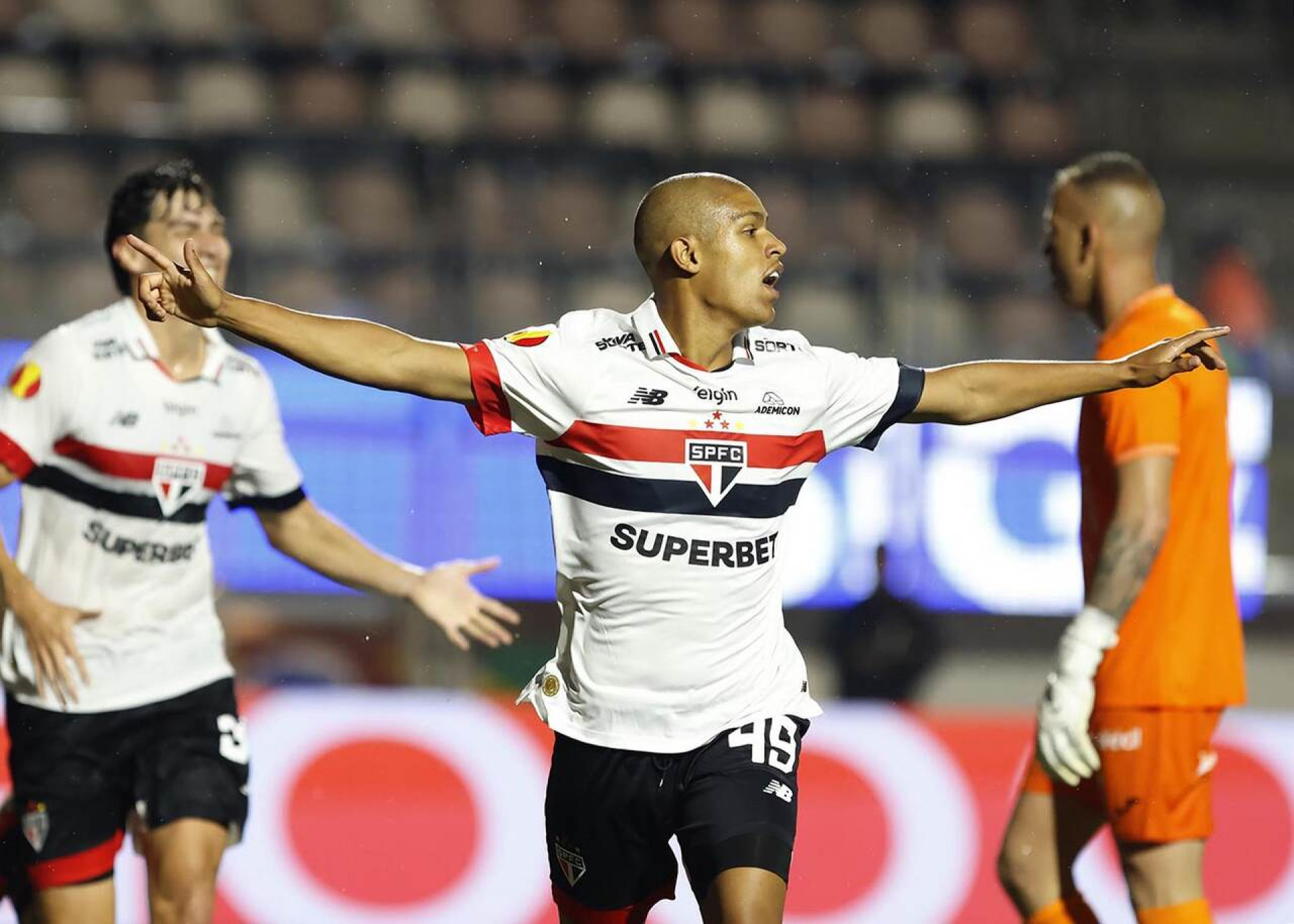 Ap&oacute;s um ano, Ryan Francisco pode voltar a jogar pelo S&atilde;o Paulo