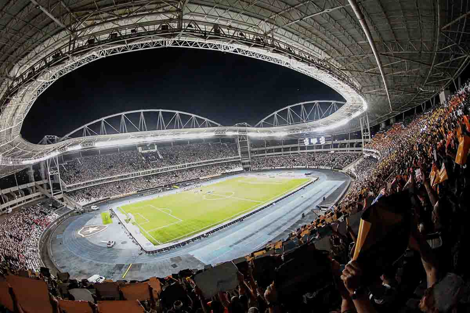Gabriel de Alba deve estar no Nilton Santos, nas oitavas da Sula