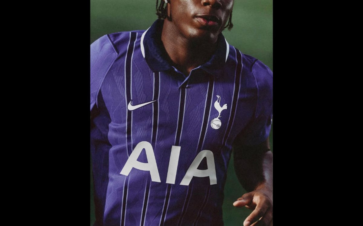 Novo terceiro uniforme do Tottenham, da Inglaterra