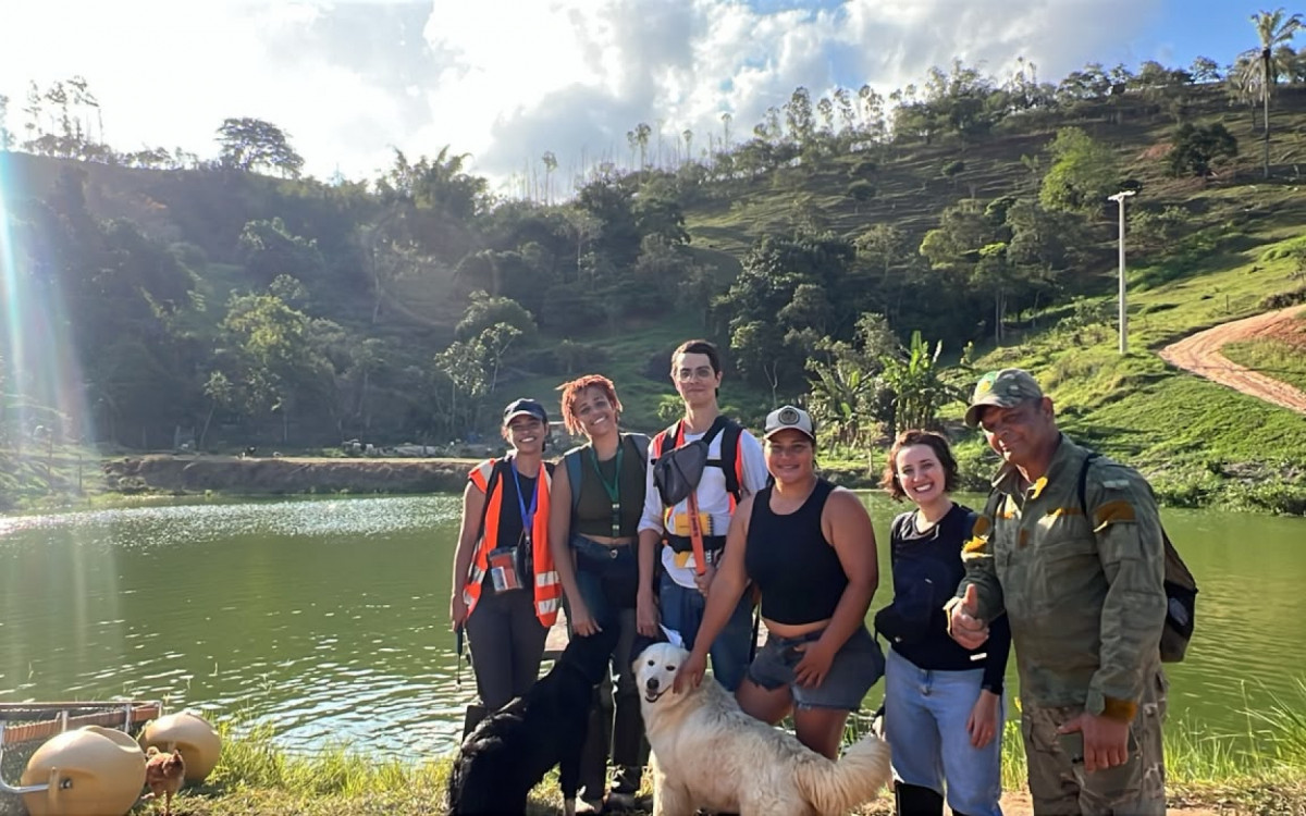 Estudantes da UFRJ exploram serra de Casimiro de Abreu em expedição científica