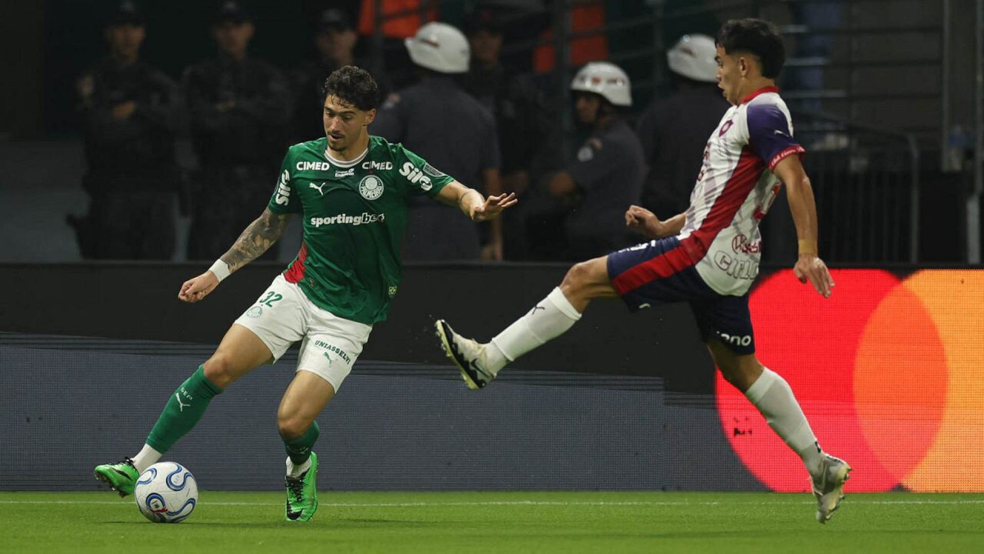 Palmeiras sofre gol no fim e cede empate ao Cerro Porte&ntilde;o na Libertadores