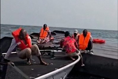 Acidente com balsa deixa 15 mortos e 27 desaparecidos na África