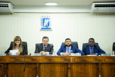 Projetos e indicações parlamentares são expedidos na Câmara de Caxias