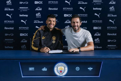 Manchester City assina com goleiro campeão mundial pela Argentina