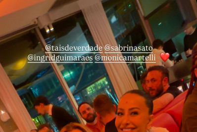 Paolla Oliveira, Sabrina Sato e Taís Araujo se reúnem em jantar