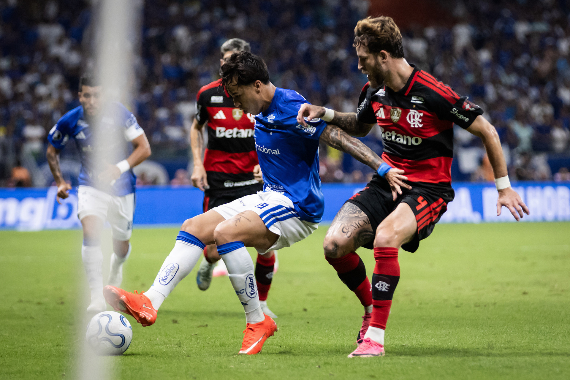 Cruzeiro x Flamengo, no Mineirão. - Gustavo Aleixo/Cruzeiro