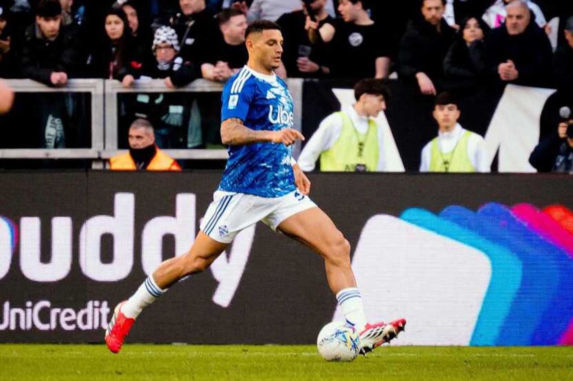 Diego Carlos d&aacute; “ok” para sal&aacute;rio no Vasco, mas Fenerbah&ccedil;e &eacute; empecilho