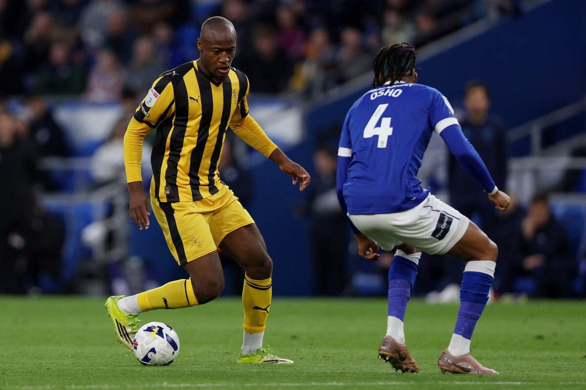 Jogador do Everton &eacute; acusado de fazer 61 apostas em partidas de futebol