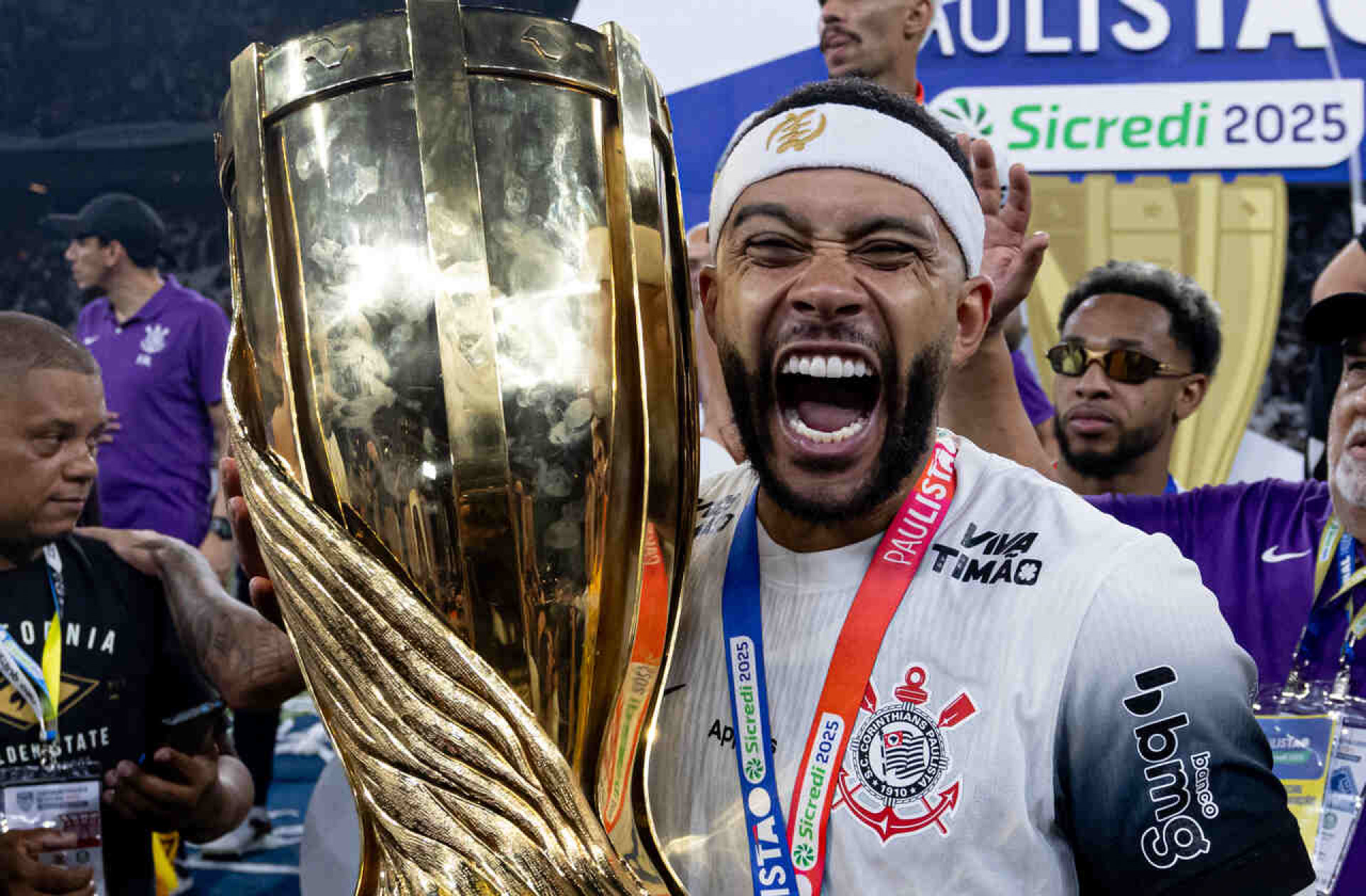 O risco Depay p&oacute;s-Corinthians: candidatos &agrave; loucura em 3, 2, 1…