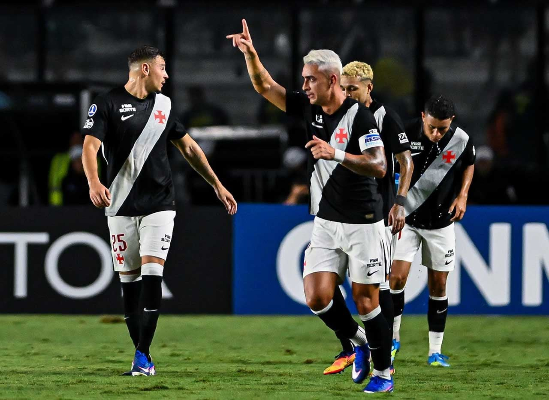Vasco x Olimpia (PAR): onde assistir, escala&ccedil;&otilde;es e arbitragem