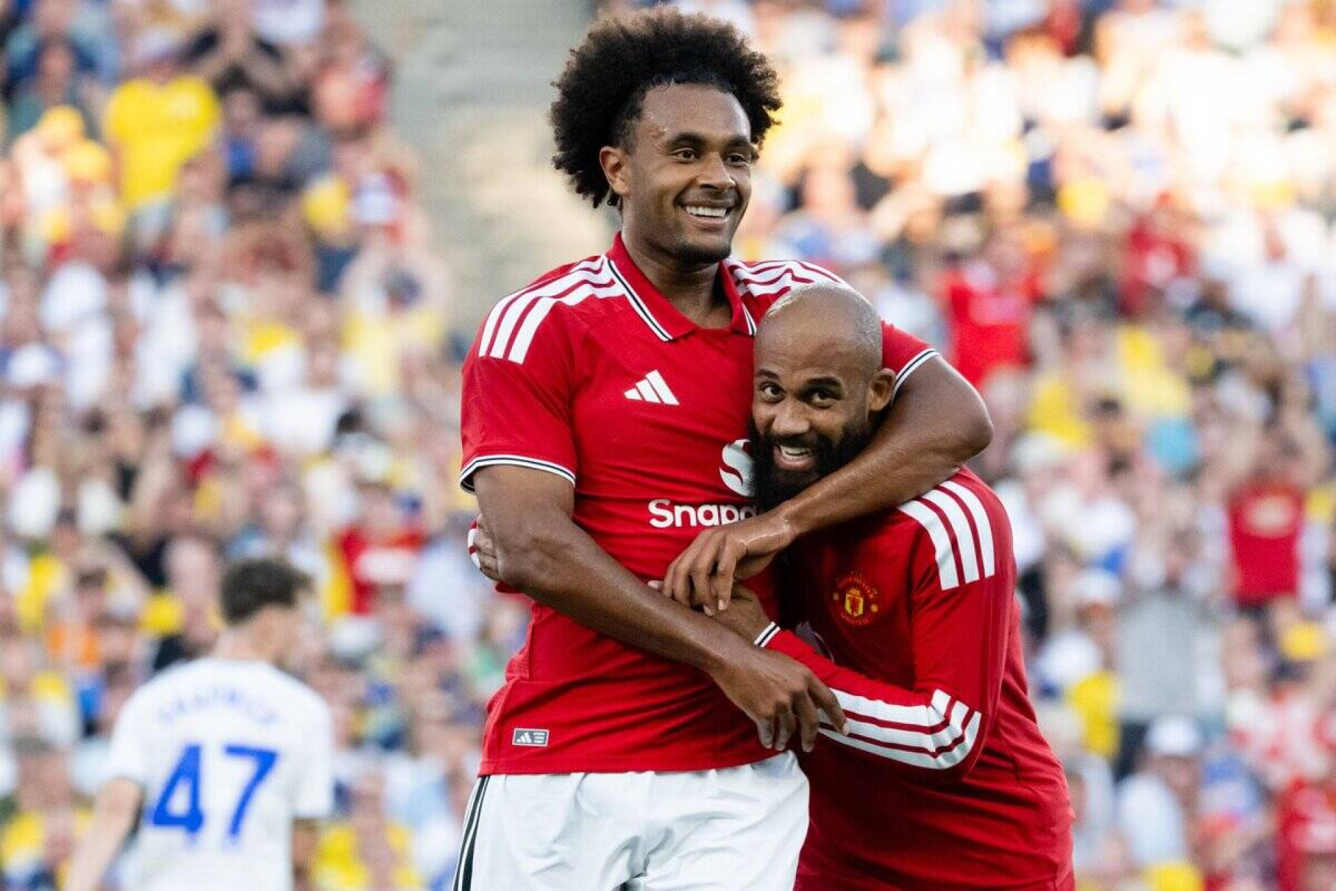 Nos p&ecirc;naltis, Manchester United leva a melhor sobre o Leeds em amistoso