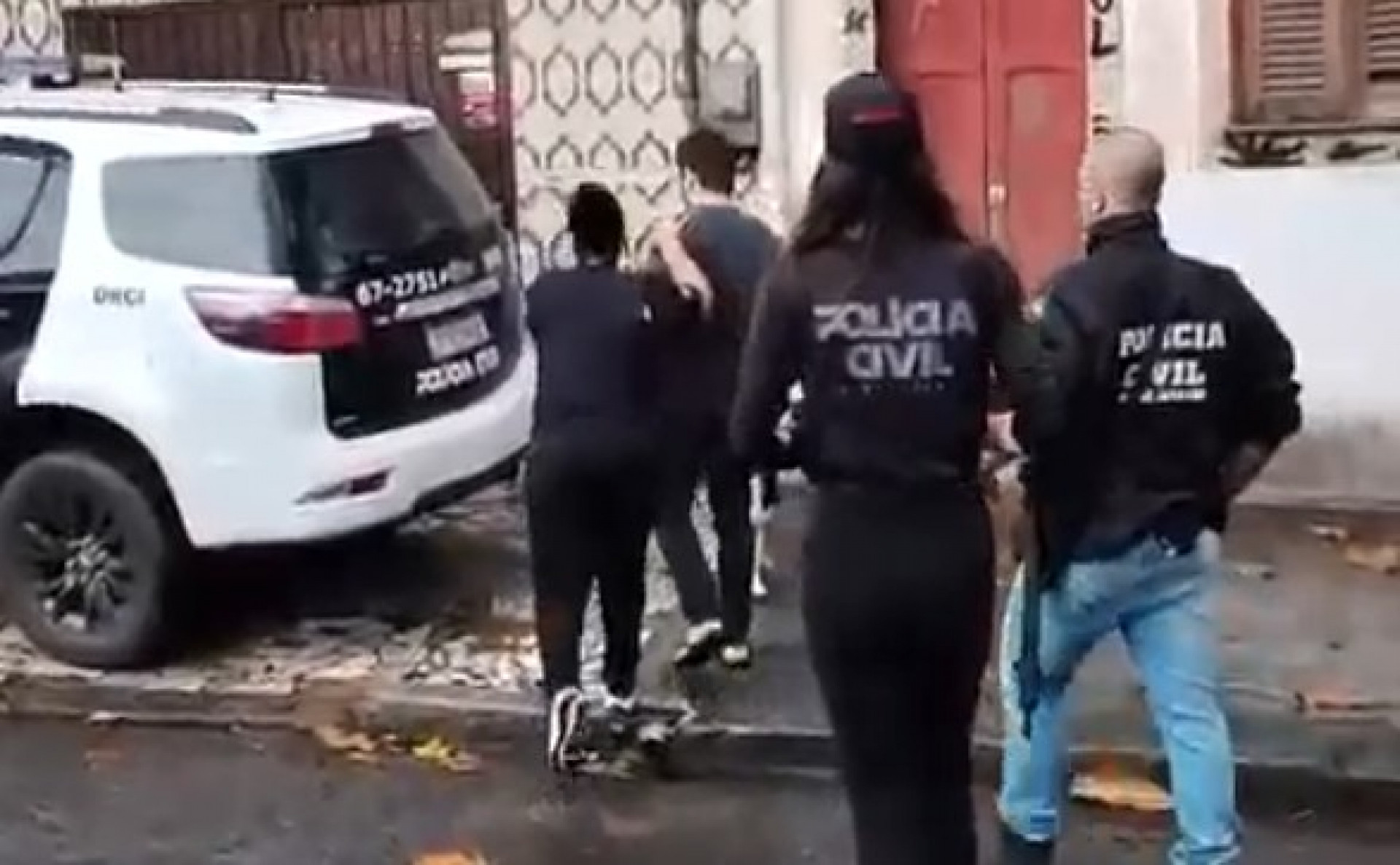 Homem foi preso por agentes da DRCI  - Reprodução