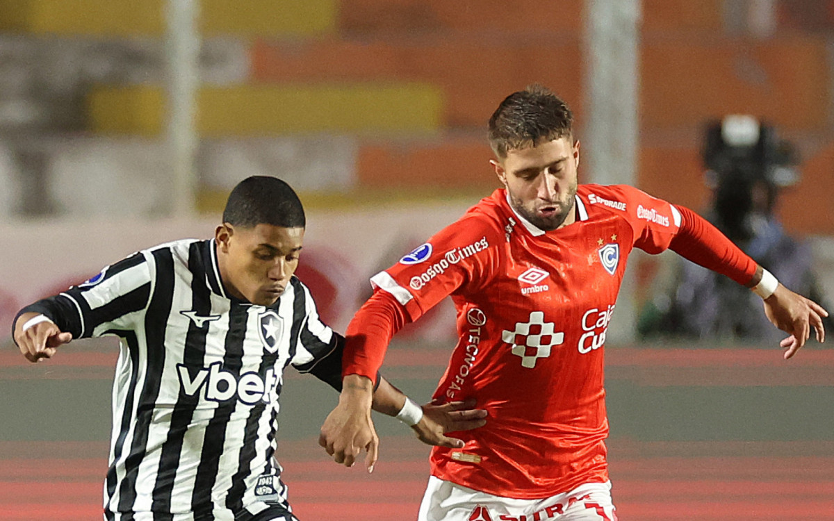 Huguinho. Cienciano x Botafogo pela Conmebol Sulamericana no Estadio Inca Garcilaso de la Vega, 13 de Agosto de 2026, Cusci, Peru . 