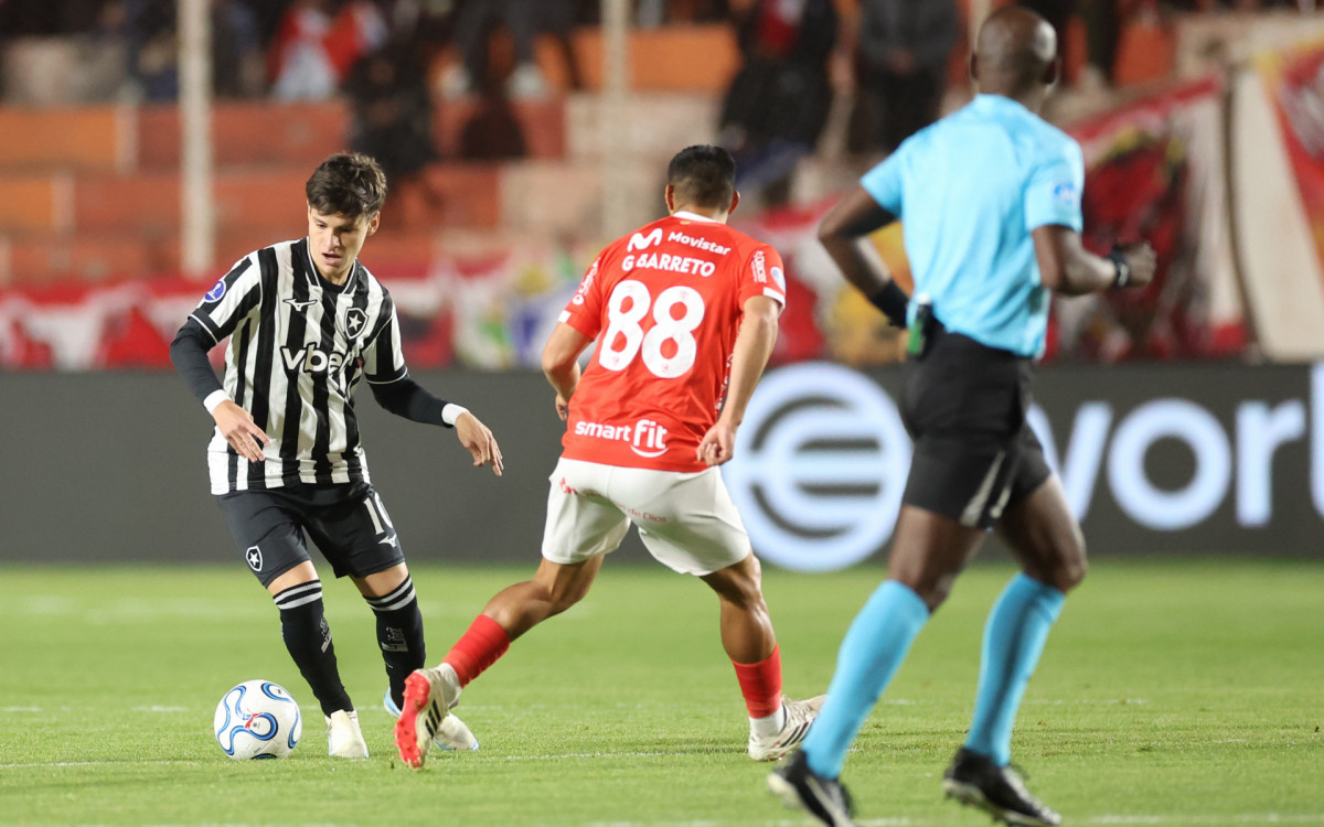    Cienciano x Botafogo pela Conmebol Sulamericana no Estadio Inca Garcilaso de la Vega, 13 de Agosto de 2026, Cusci, Peru . 