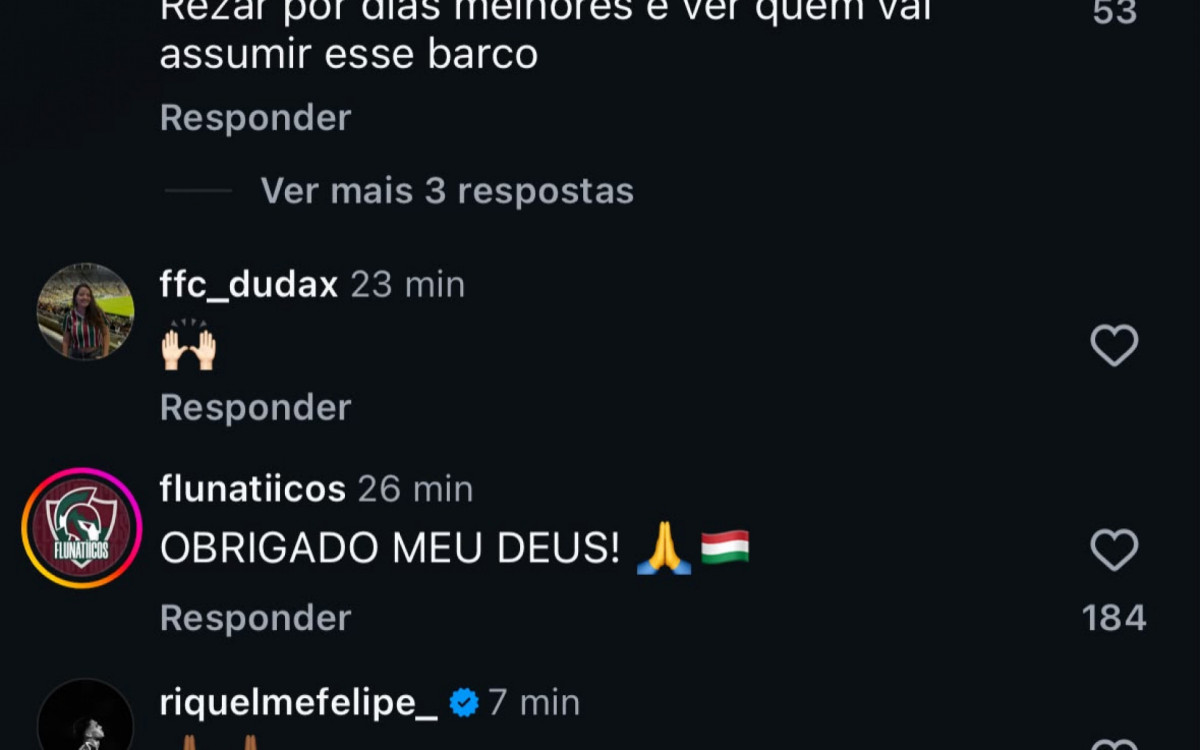 Al&eacute;m de torcedores, Riquelme Felipe foi um dos que comemorou em postagem sobre a demiss&atilde;o de Zubeld&iacute;a