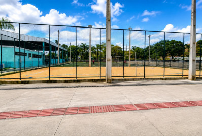 Aulas de treinamento funcional na areia são oferecidas em Três Rios
