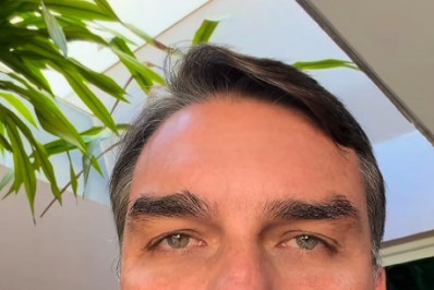 Flávio Bolsonaro afirma estar filiado ao Missão e aciona TSE