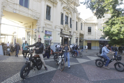 Novas regras para bikes nas barcas começam com flexibilidade e críticas