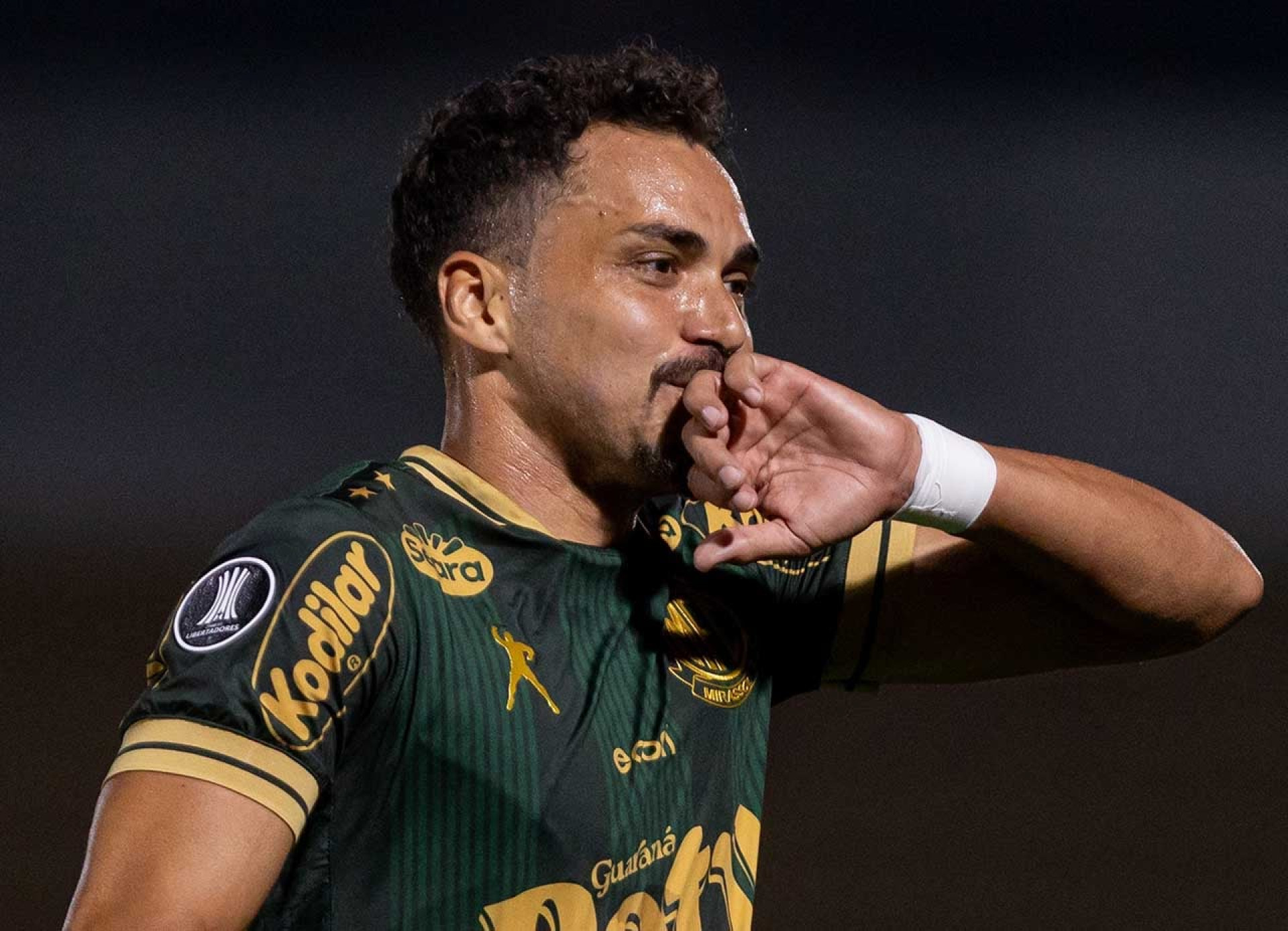 Mirassol vacila no fim e empata com LDU nas oitavas da Libertadores
