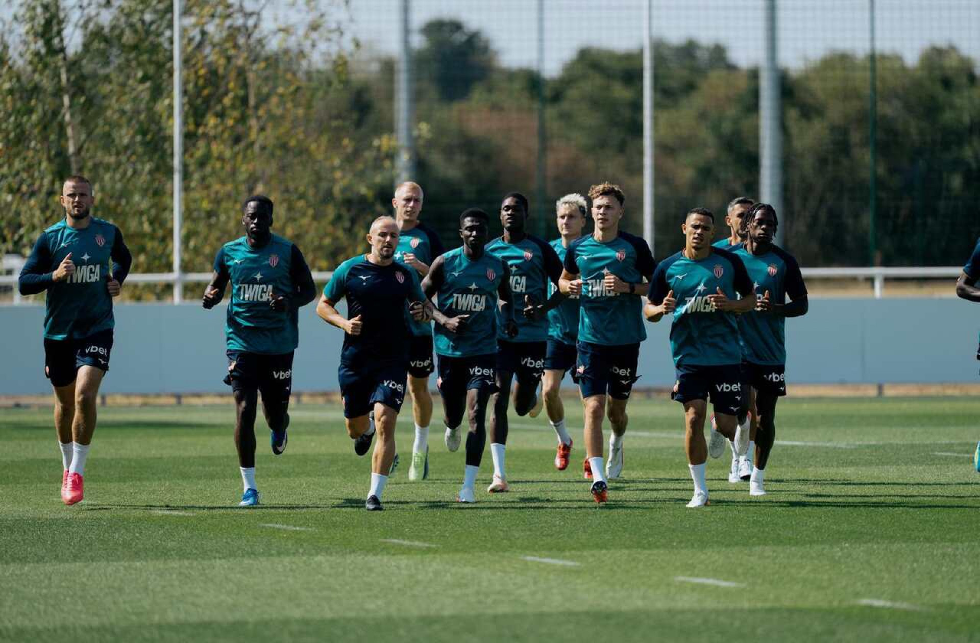 Coventry x Monaco: onde assistir, escala&ccedil;&otilde;es e arbitragem