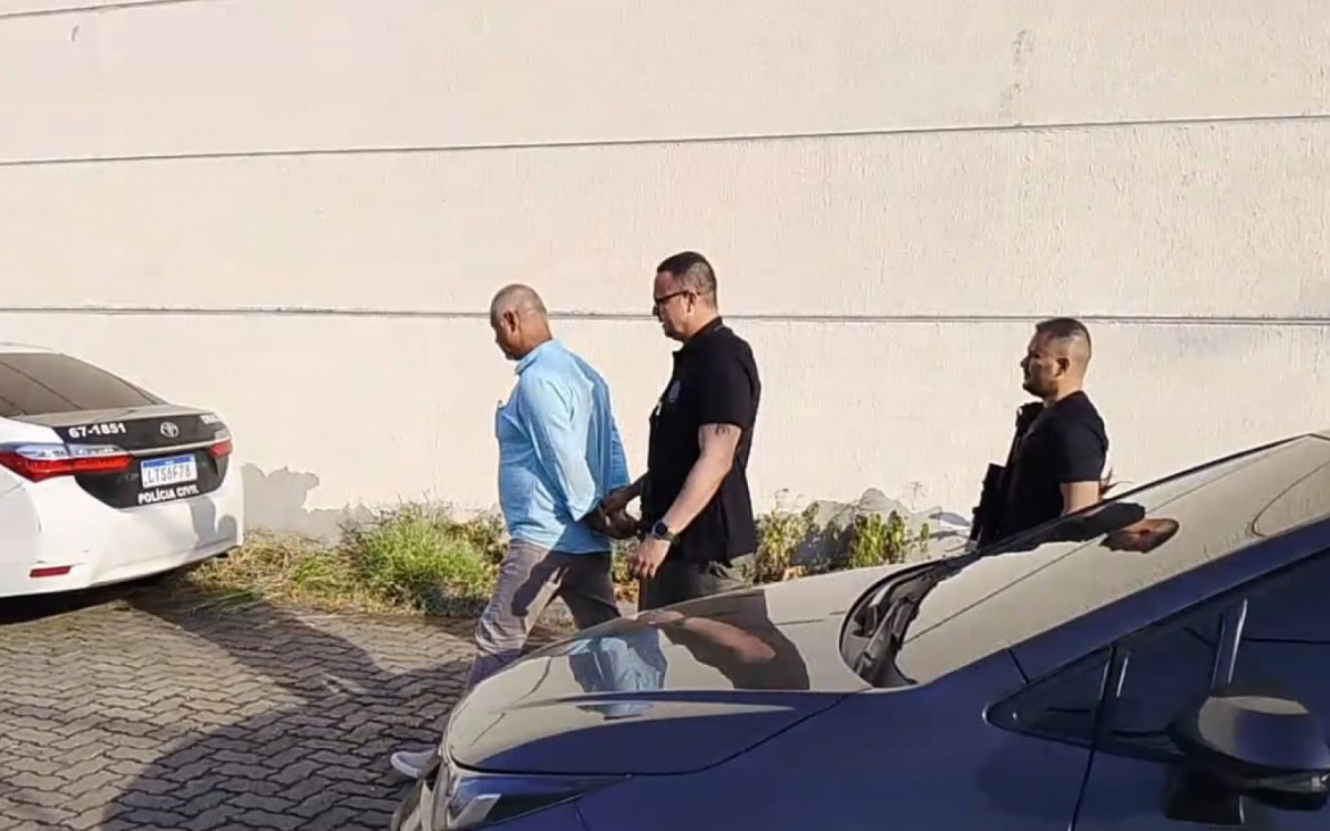 Homem que se passava por policial foi preso e levado à Cidade da Polícia - Divulgação