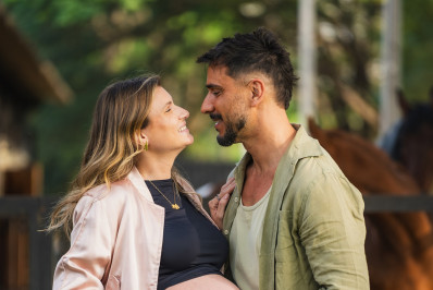 Julio Rocha anuncia nascimento do quarto filho com Karoline Kleine