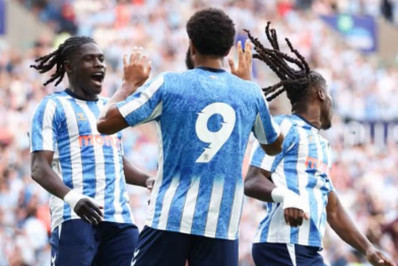 Time de Filipe Luís perde último amistoso antes da estreia oficial